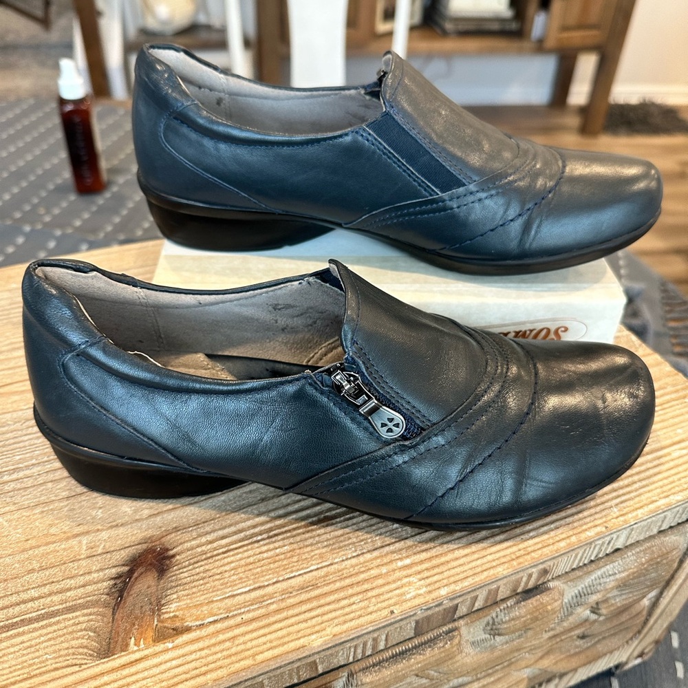 Black Natural Soul by Naturalizer leather side zip loafer